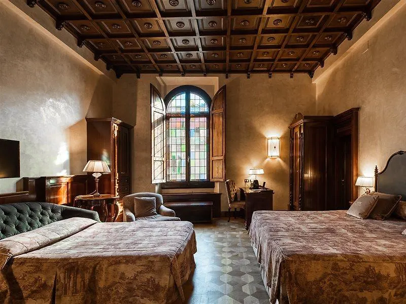 Grand Hotel Baglioni Florencja 4*,
